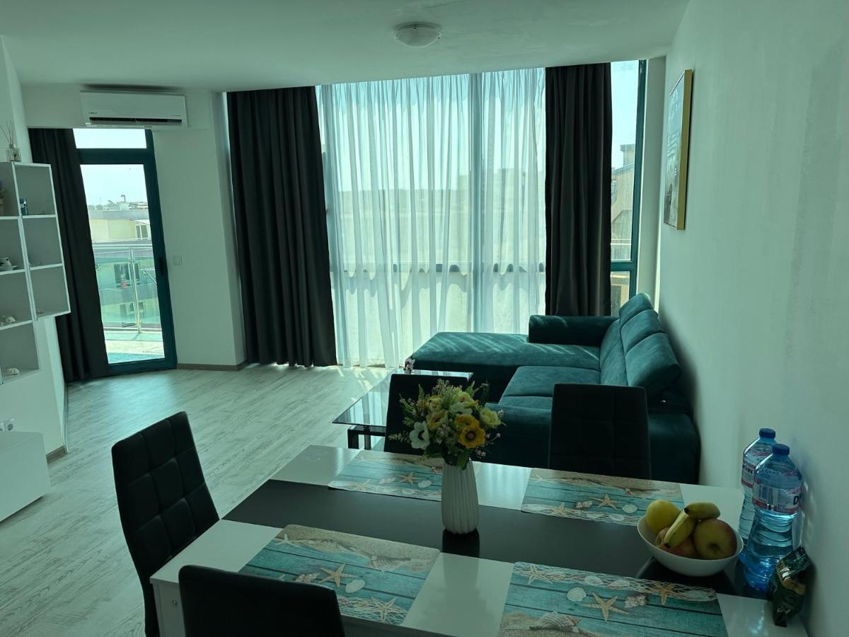 Spacious And Cozy Apartment In Complex Del Sol Приморсько Екстер'єр фото