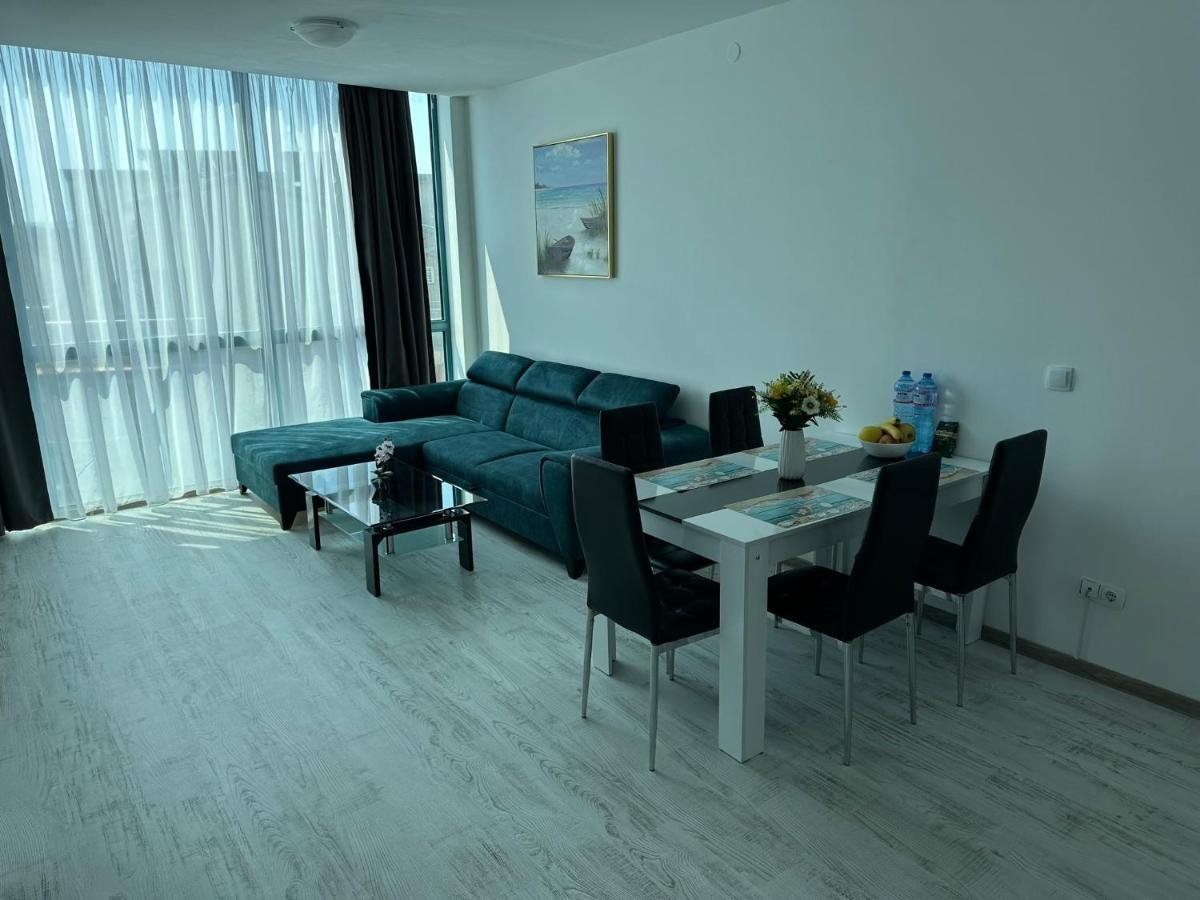 Spacious And Cozy Apartment In Complex Del Sol Приморсько Екстер'єр фото