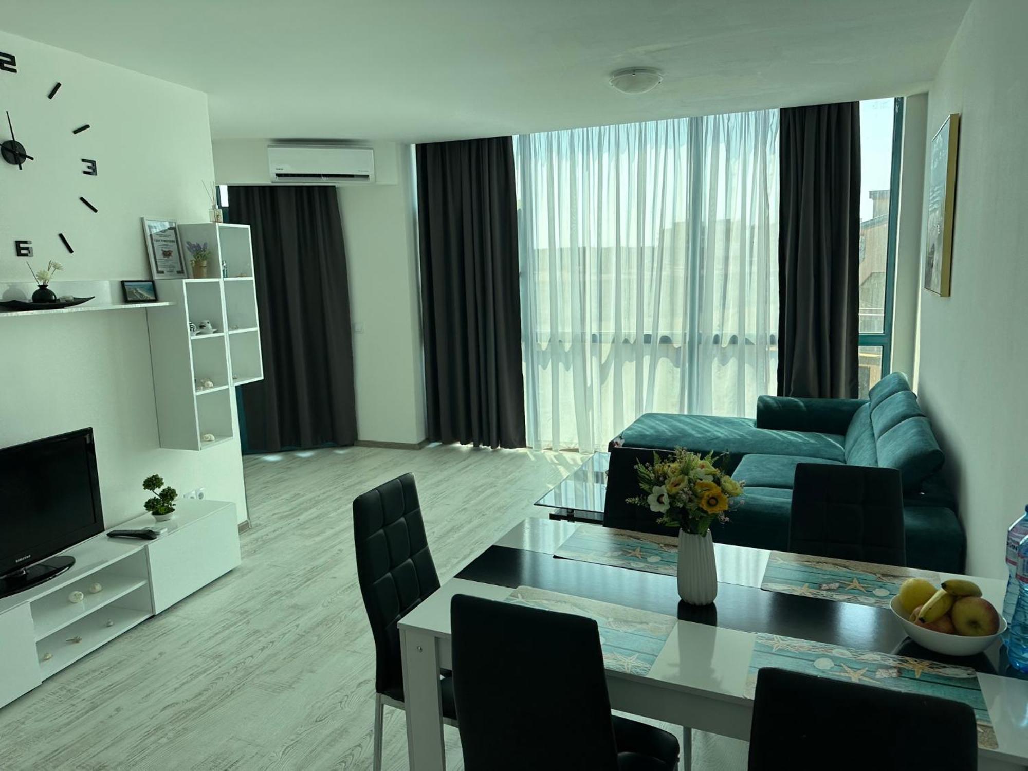 Spacious And Cozy Apartment In Complex Del Sol Приморсько Екстер'єр фото